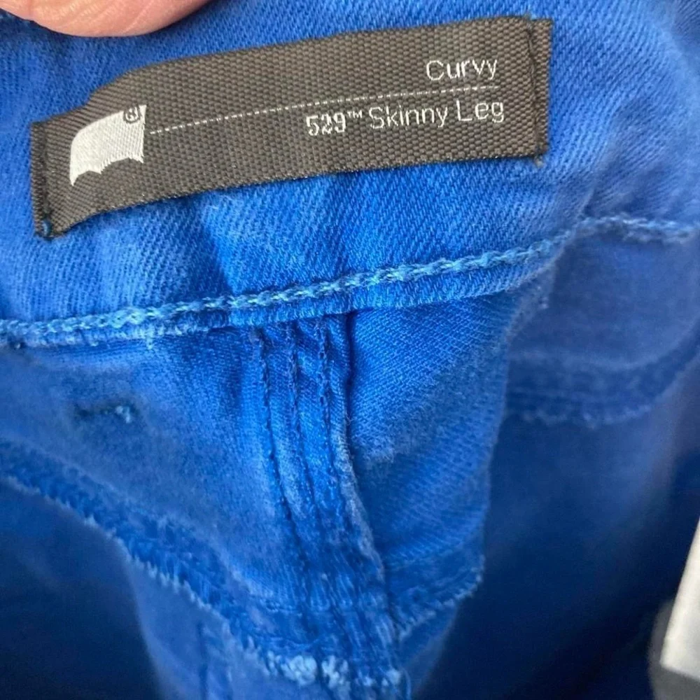 Levis levis vibrant